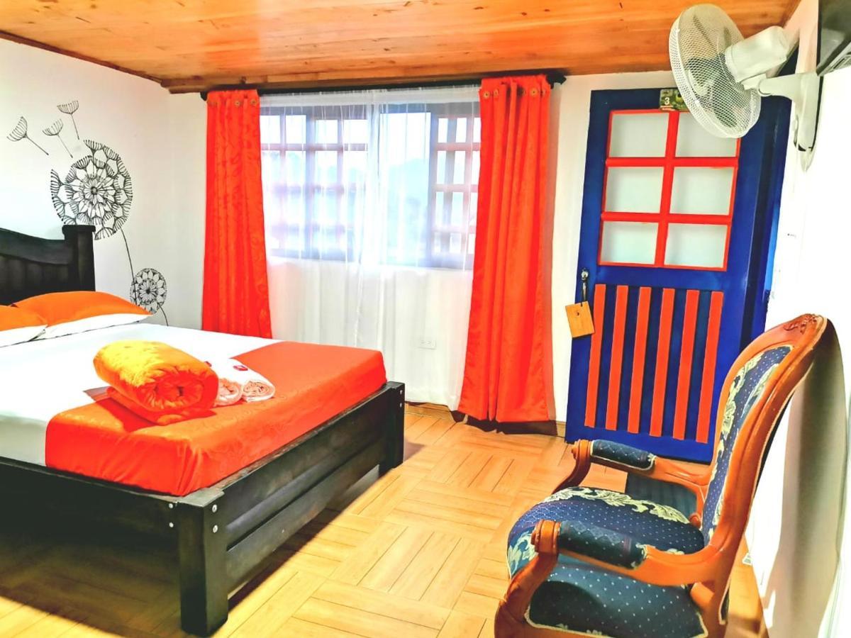 Finca Turistica Santa Clara Hostel Calarca Bagian luar foto