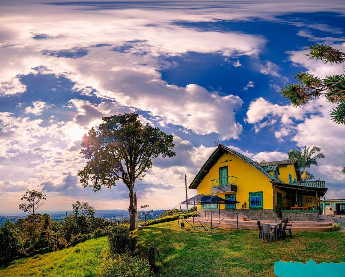 Finca Turistica Santa Clara Hostel Calarca Bagian luar foto